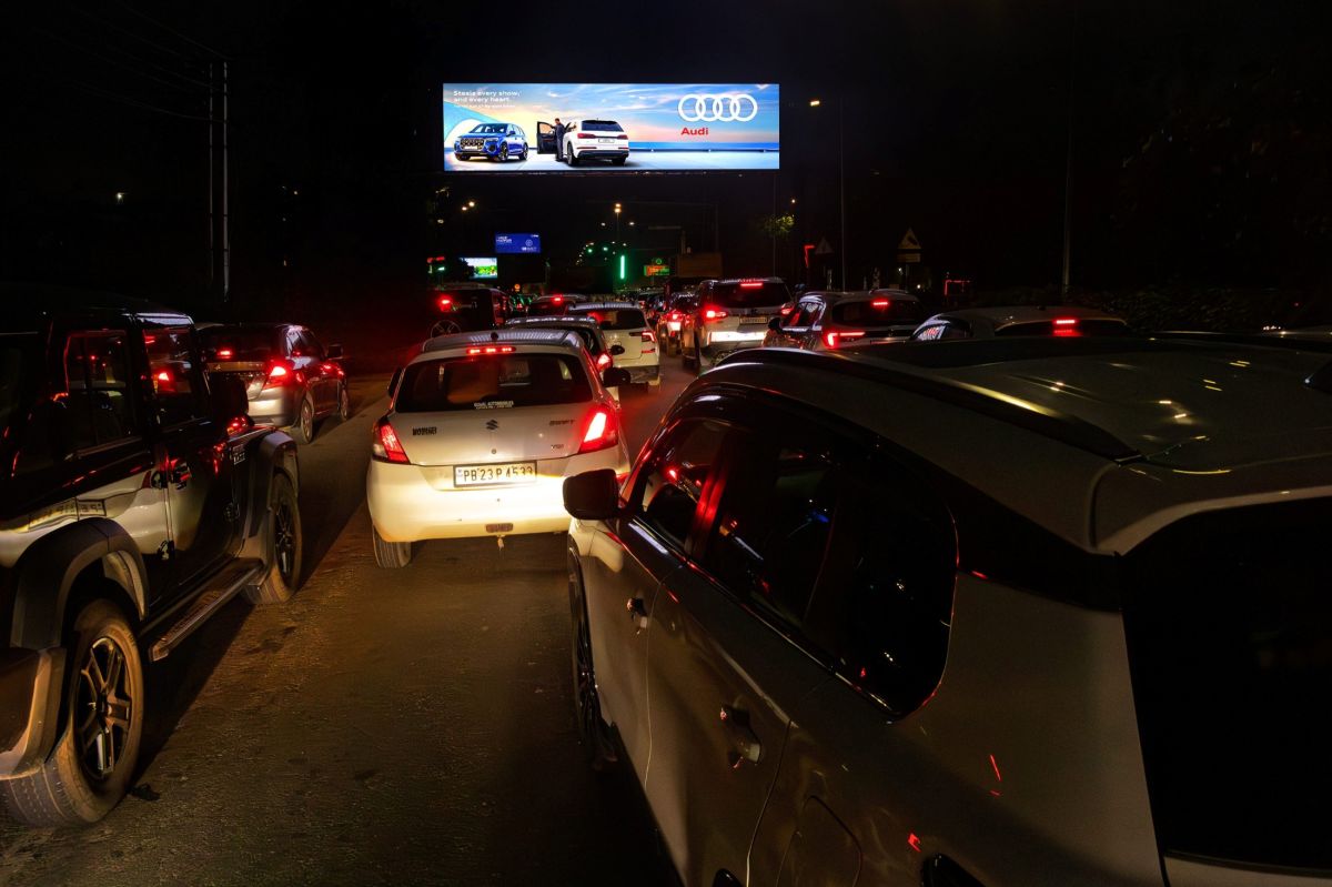 IISER Lights Facing Godrej Chowk G1